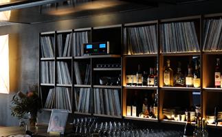 Ante bar in Newton Sydney, view of the bar and record collection
