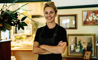 Portrait of chef Alanna Sapwell-Stone at The Eltham pub in Northern Rivers NSW