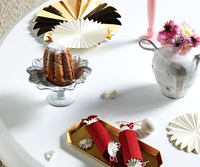 Luxury bon bons to crack open at the table this Christmas