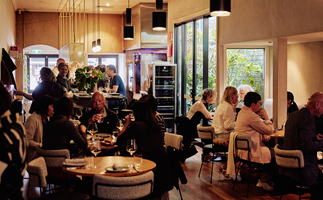 Best restaurants Melbourne: Etta restaurant interioer